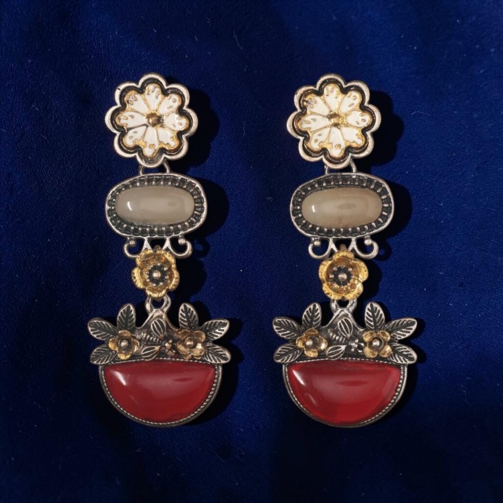 Vintage Floral Dangle Western Earrings